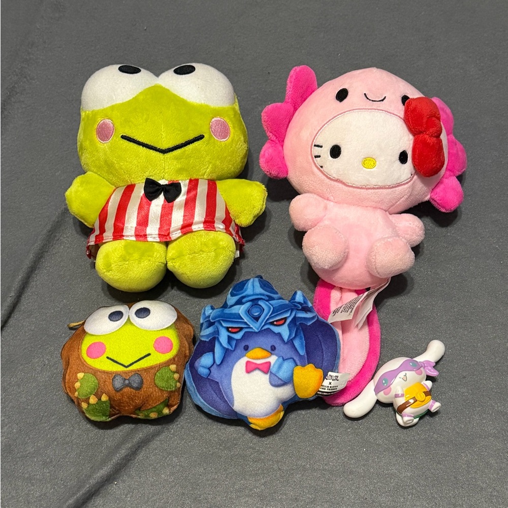 Sanrio Hello Kitty & Keroppi Plush Toy Bundle - Pink & Green